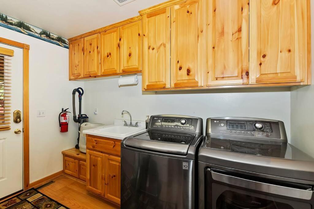 Teakwood - 3-Br Spa, Fire Pit, Quiet, Ac, Centrally Located Villa Big Bear Lake Exterior foto