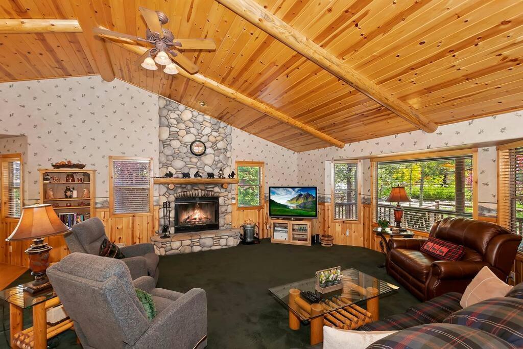 Teakwood - 3-Br Spa, Fire Pit, Quiet, Ac, Centrally Located Villa Big Bear Lake Exterior foto