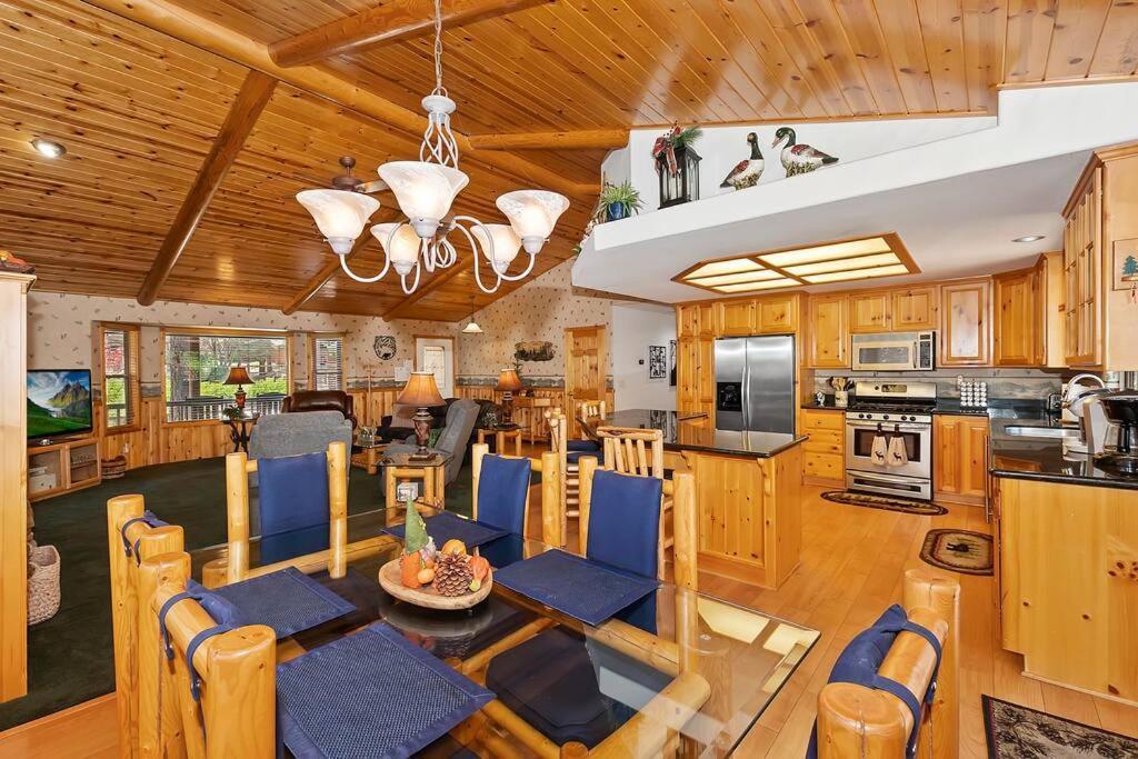 Teakwood - 3-Br Spa, Fire Pit, Quiet, Ac, Centrally Located Villa Big Bear Lake Exterior foto
